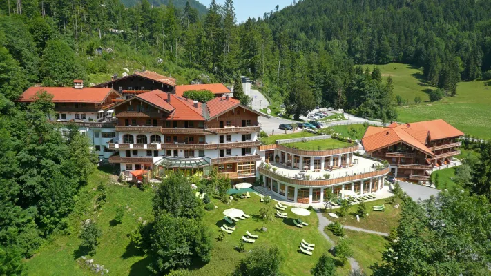 4-Sterne-Berghotel Feuriger Tatzelwurm